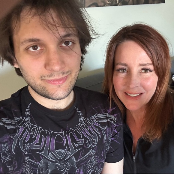 Meet your Posher, Stephanie - Picture 10 of 11